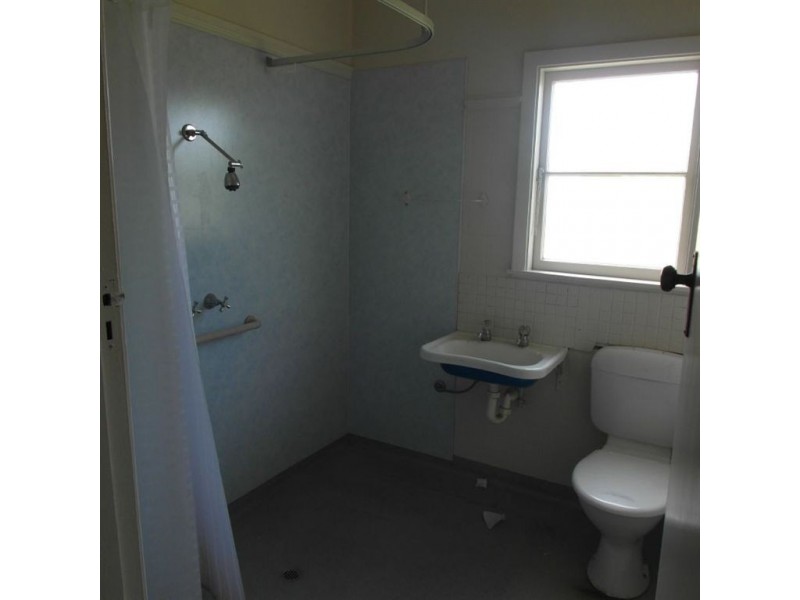 4 Bromley Street, Thomson VIC 3219