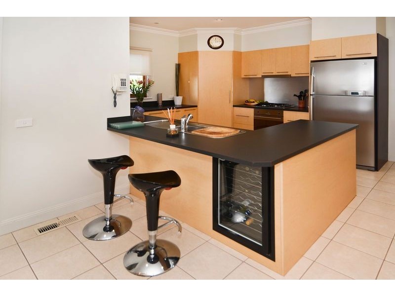 23 Hinchcliff Crescent, Newcomb VIC 3219