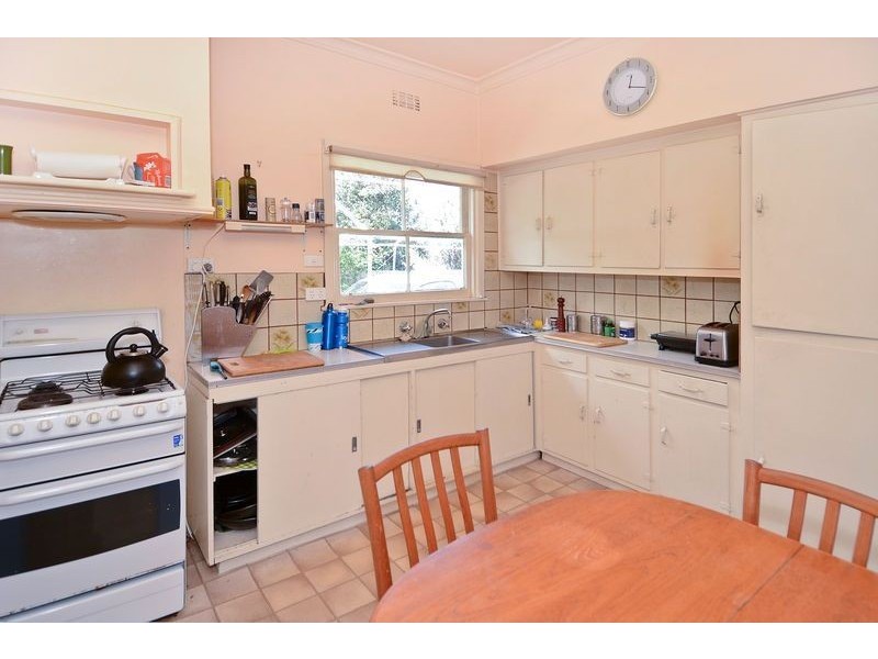 11 Barnfather Street, East Geelong VIC 3219