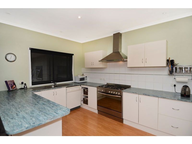 20 Airey Avenue, Manifold Heights VIC 3218