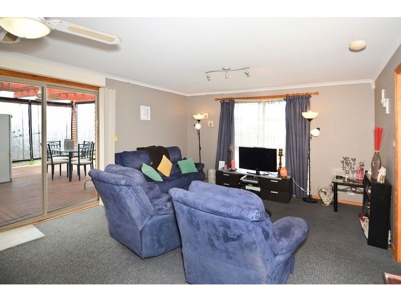 22 Paratone Crescent, St Albans Park VIC 3219