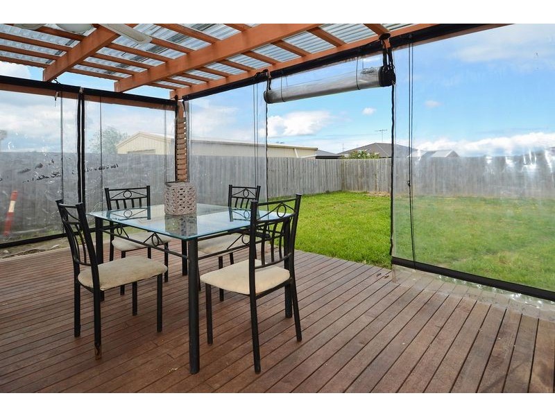 22 Paratone Crescent, St Albans Park VIC 3219