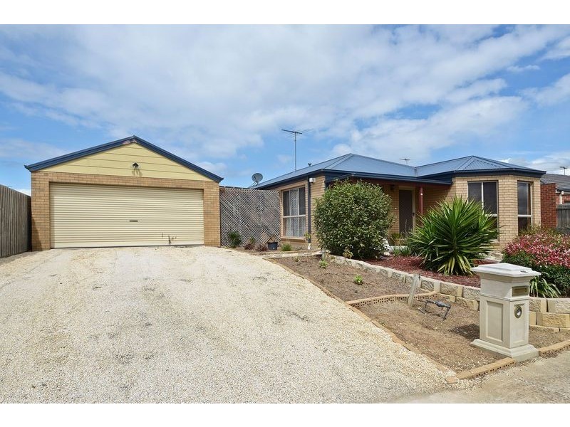 22 Paratone Crescent, St Albans Park VIC 3219