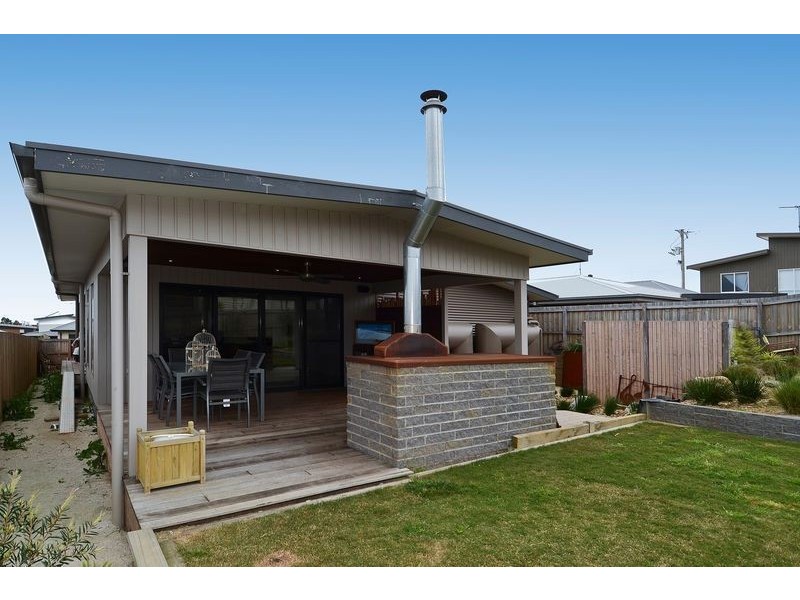 3 Saltbush Place, Torquay VIC 3228