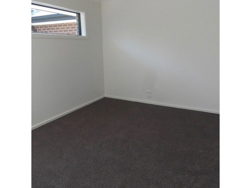 5A Helmer Crescent, East Geelong VIC 3219