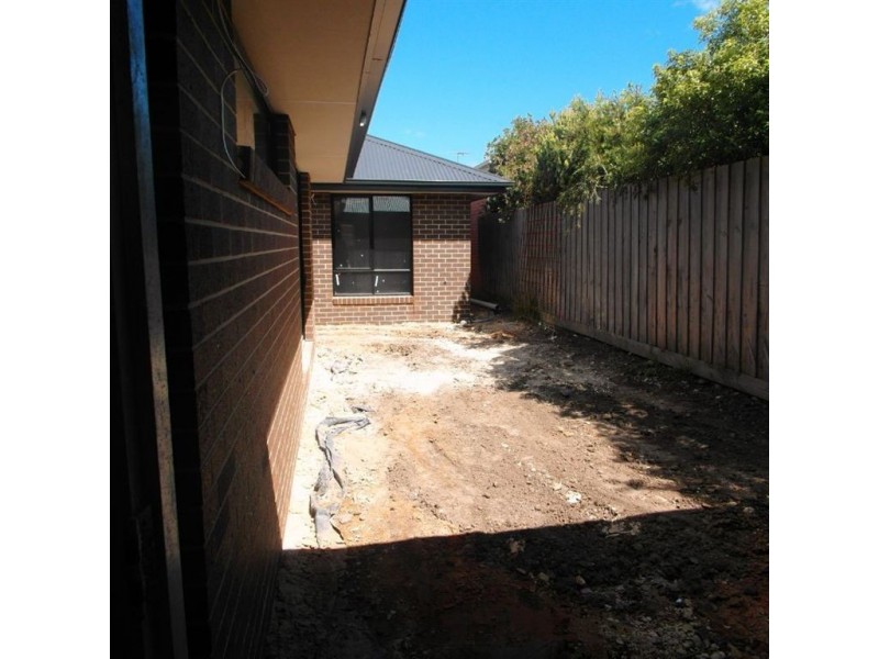5A Helmer Crescent, East Geelong VIC 3219