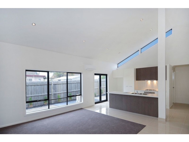 5B Helmer Crescent, East Geelong VIC 3219