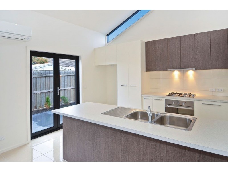 5B Helmer Crescent, East Geelong VIC 3219