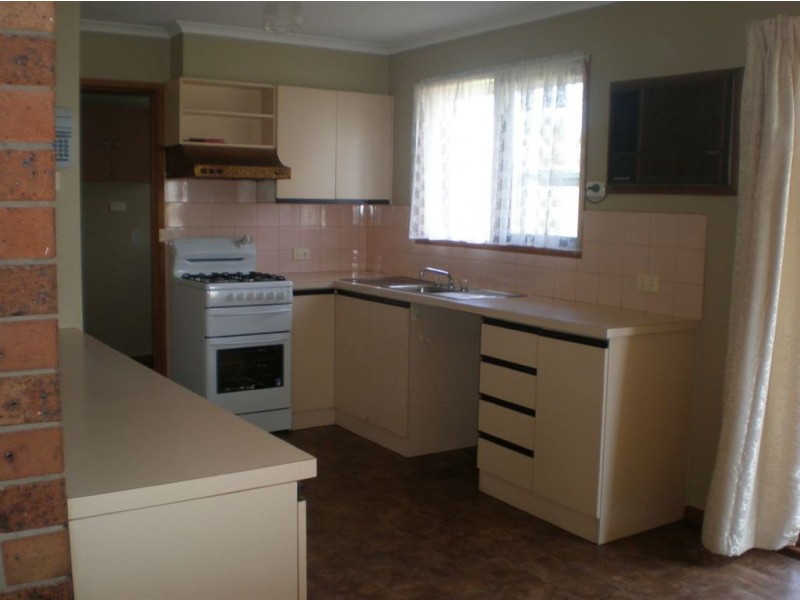 4 McGill Court, St Albans Park VIC 3219