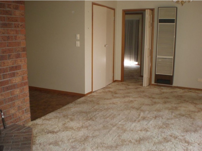 4 McGill Court, St Albans Park VIC 3219