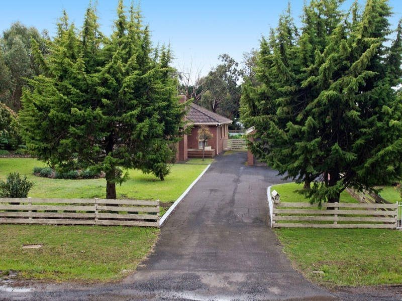 35 Lower Duneed Road, Mount Duneed VIC 3216