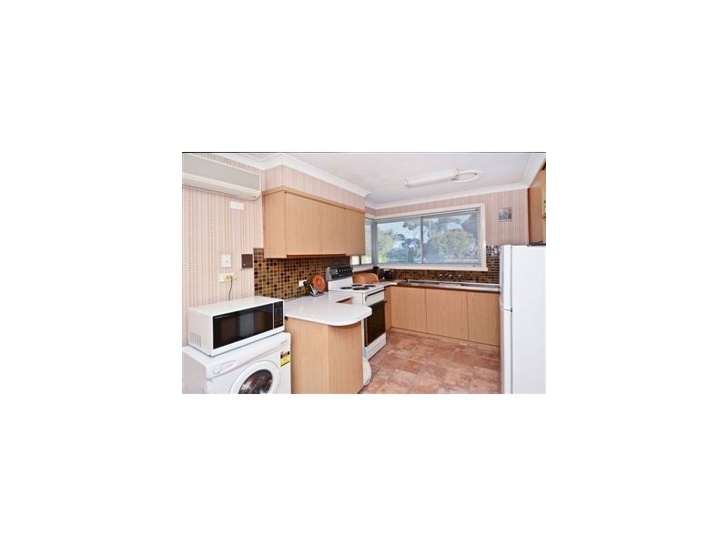 825 Bellarine Highway, Leopold VIC 3224