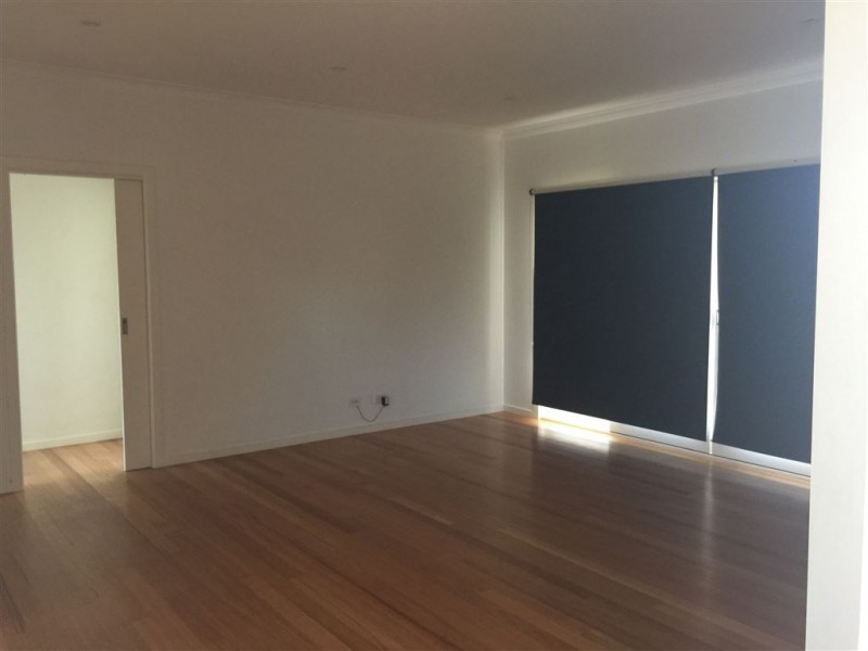 2/6 Glover Street, Newcomb VIC 3219