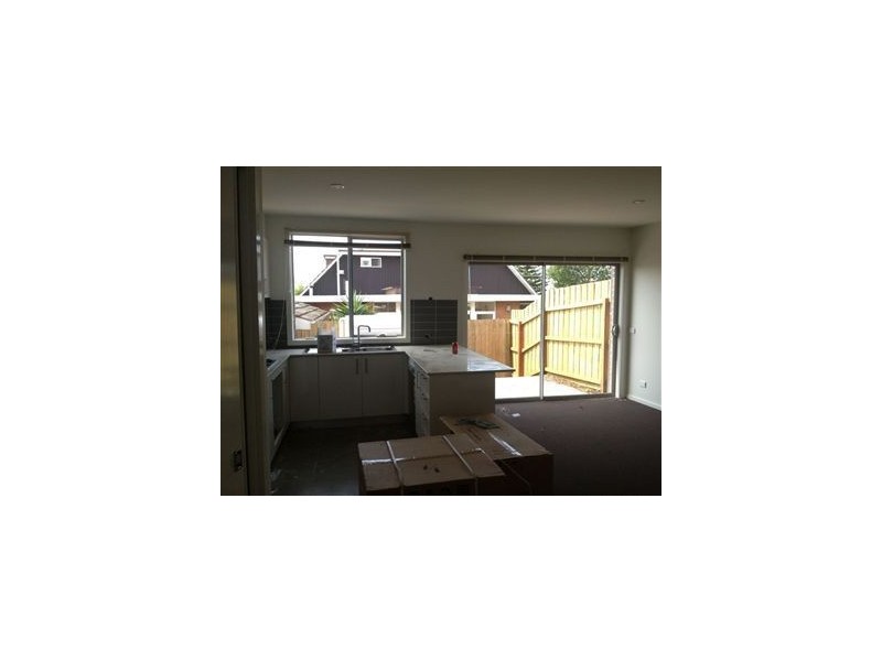 23/5 Peter Street, Grovedale VIC 3216