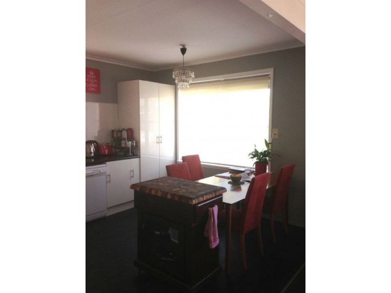 12 Saturn Street, Newcomb VIC 3219