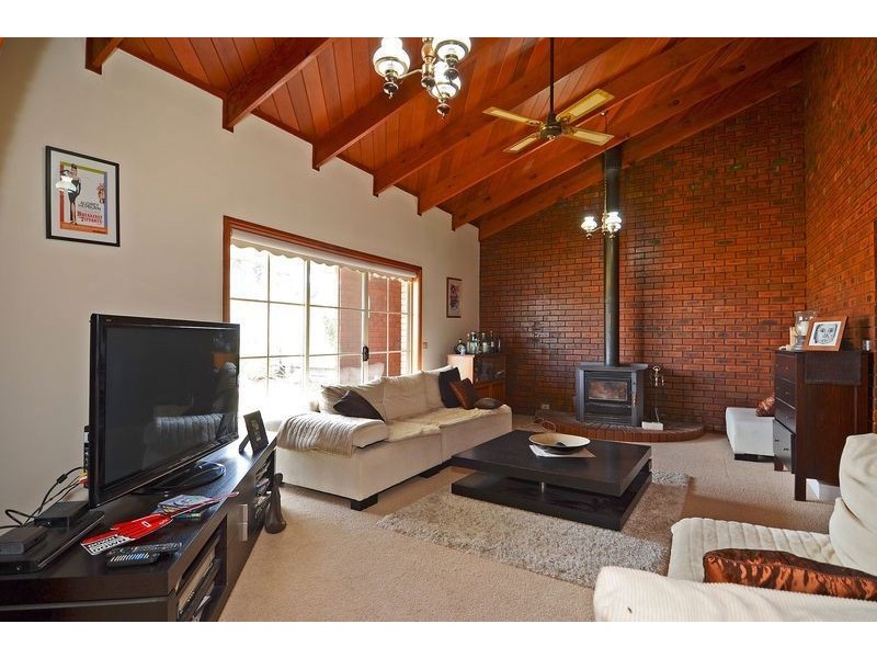 15 Avonlea Road, Bell Post Hill VIC 3215