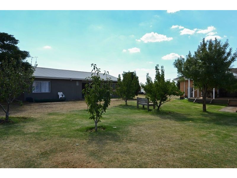 15 Avonlea Road, Bell Post Hill VIC 3215