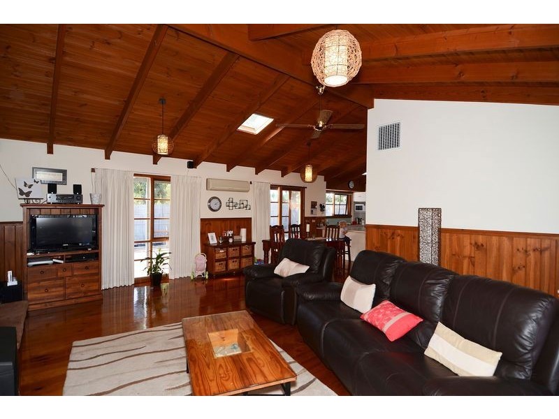 9 Justine Court, Leopold VIC 3224