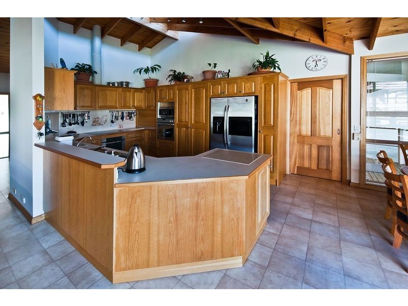 229 Grove Road, Grovedale VIC 3216