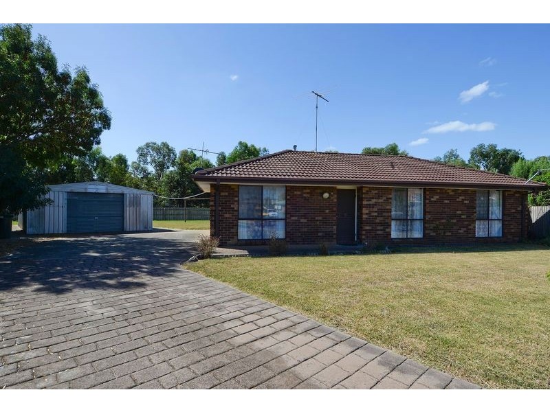 7 Planet Court, Whittington VIC 3219