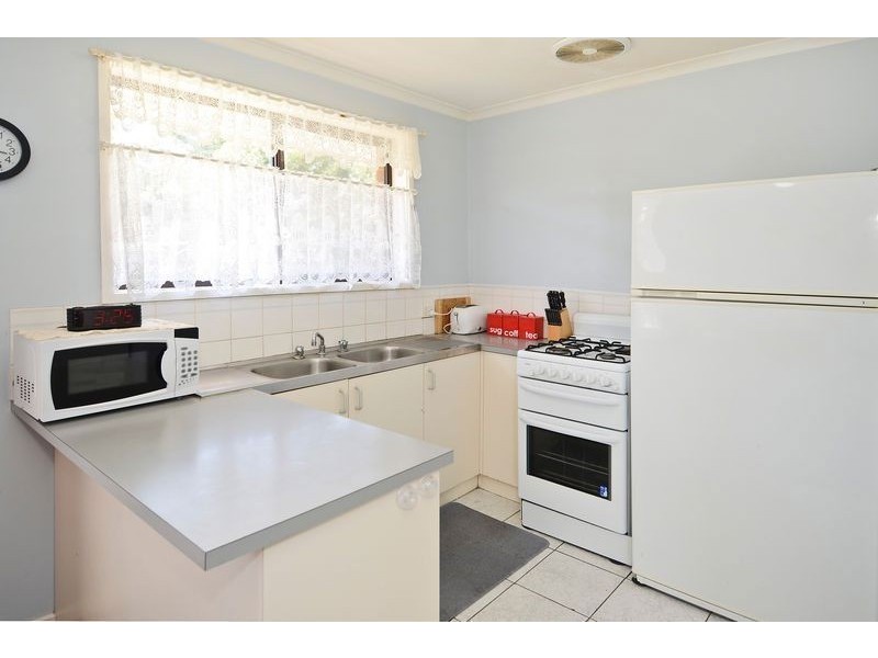 7 Planet Court, Whittington VIC 3219