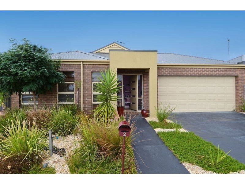 2 Newhaven Avenue, St Albans Park VIC 3219