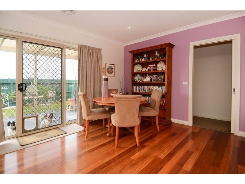 2 Newhaven Avenue, St Albans Park VIC 3219