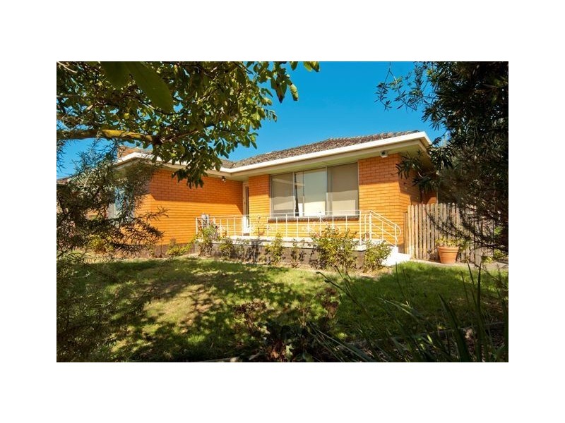 18 Fellmongers Road, Breakwater VIC 3219