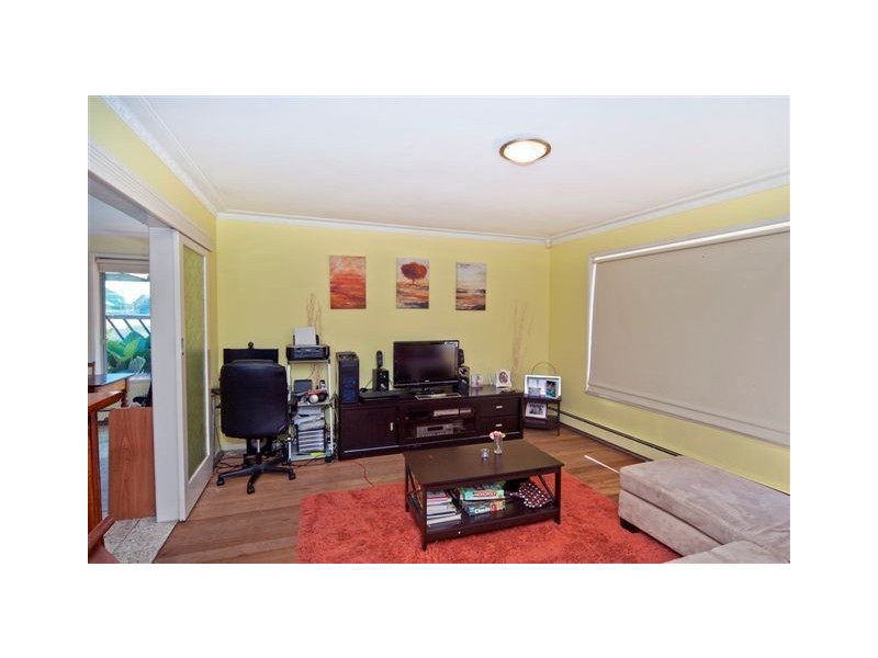 18 Fellmongers Road, Breakwater VIC 3219