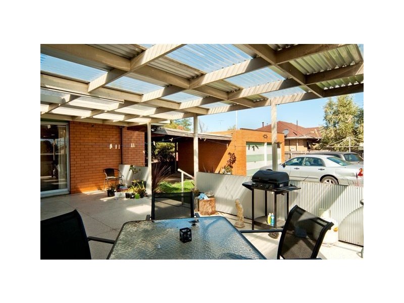 18 Fellmongers Road, Breakwater VIC 3219