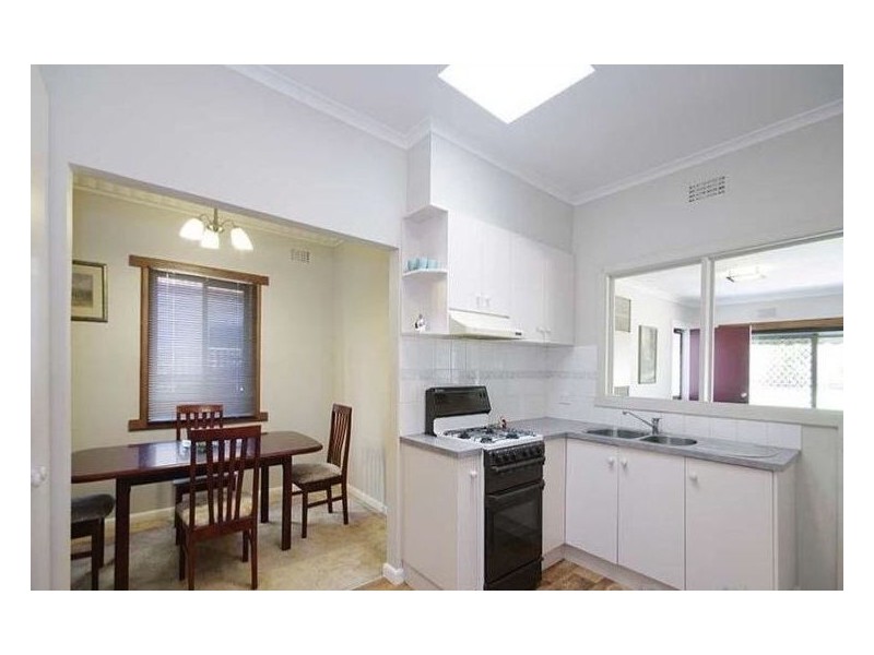 16 Marcus Street, Highton VIC 3216