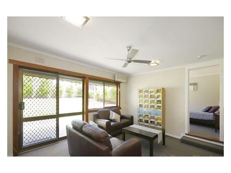 16 Marcus Street, Highton VIC 3216