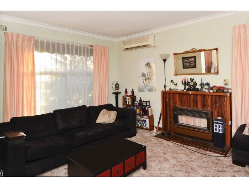 39 Breakwater Road, East Geelong VIC 3219