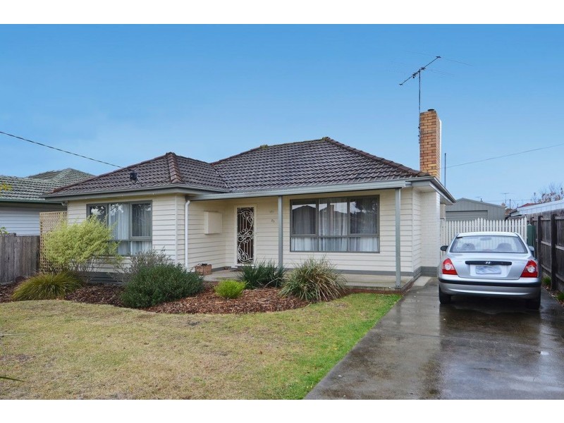 23 Poplar Street, Newcomb VIC 3219