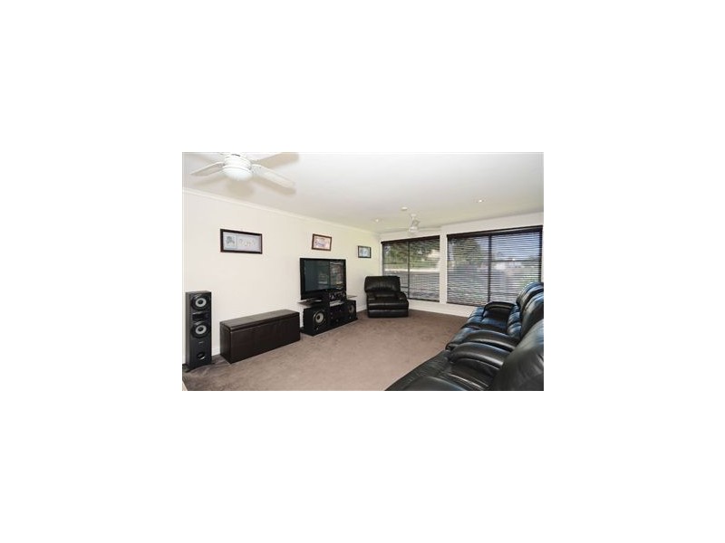 24 Hibiscus Crescent, Newcomb VIC 3219