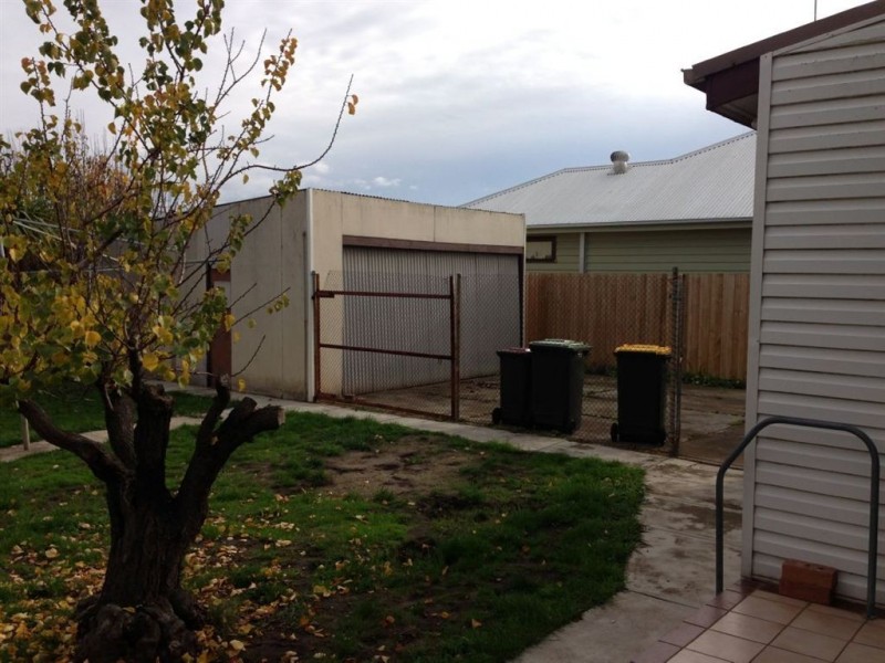 36 Brayshay Road, Newcomb VIC 3219