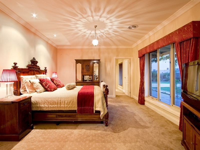 8 Fleurs Lane, Batesford VIC 3221