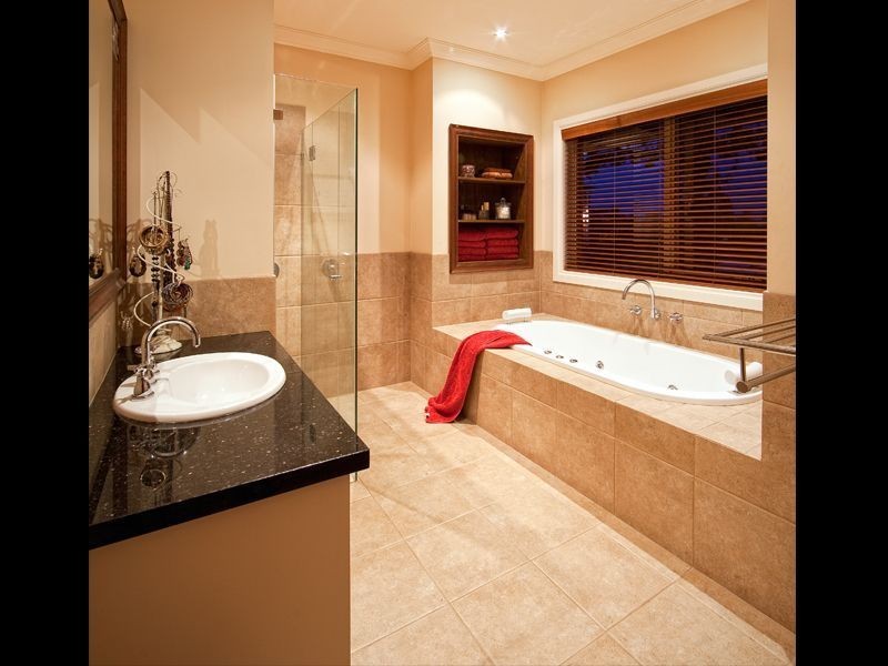 8 Fleurs Lane, Batesford VIC 3221