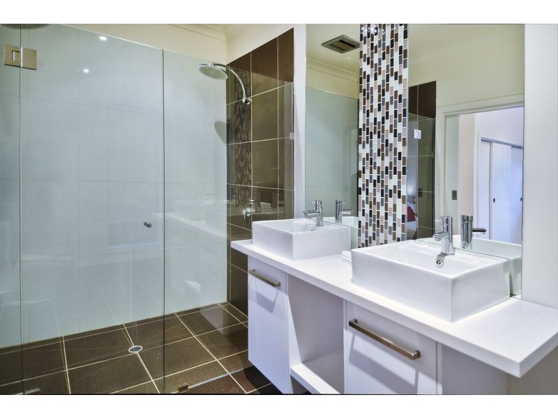 16 Grey Street, East Geelong VIC 3219