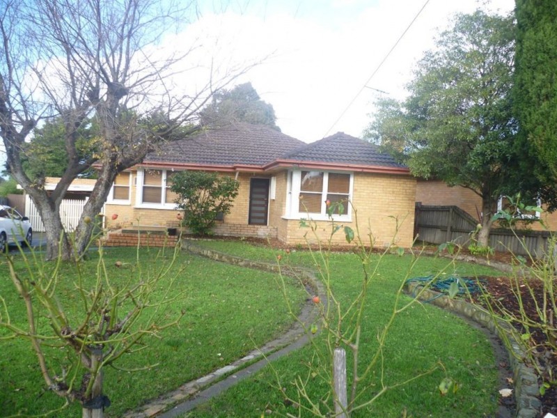 1 Strickland Avenue, Highton VIC 3216