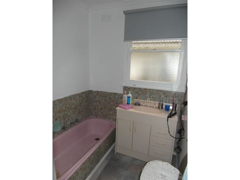 50 Brayshay Road, Newcomb VIC 3219