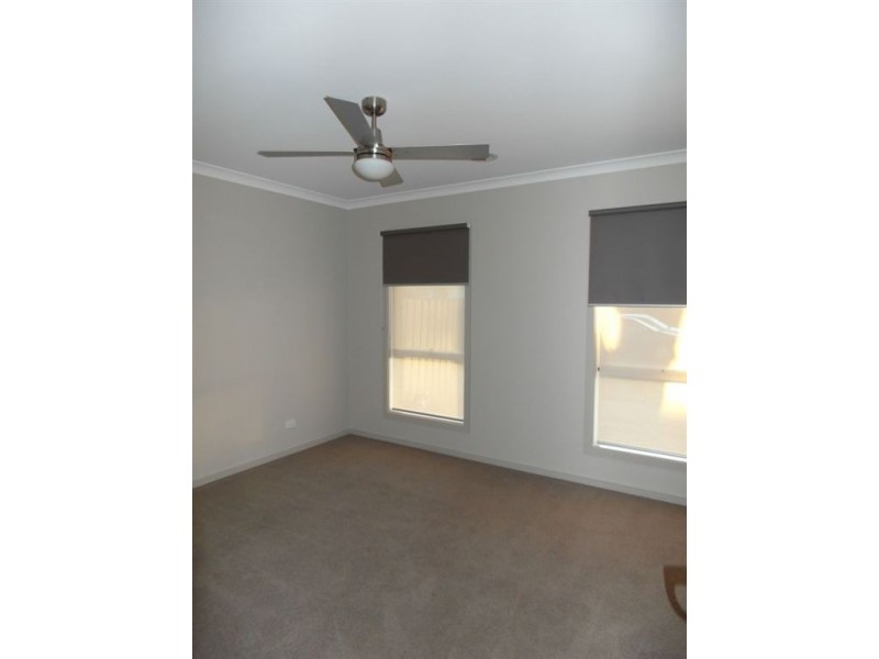 1/7 Johnston Avenue, Newcomb VIC 3219