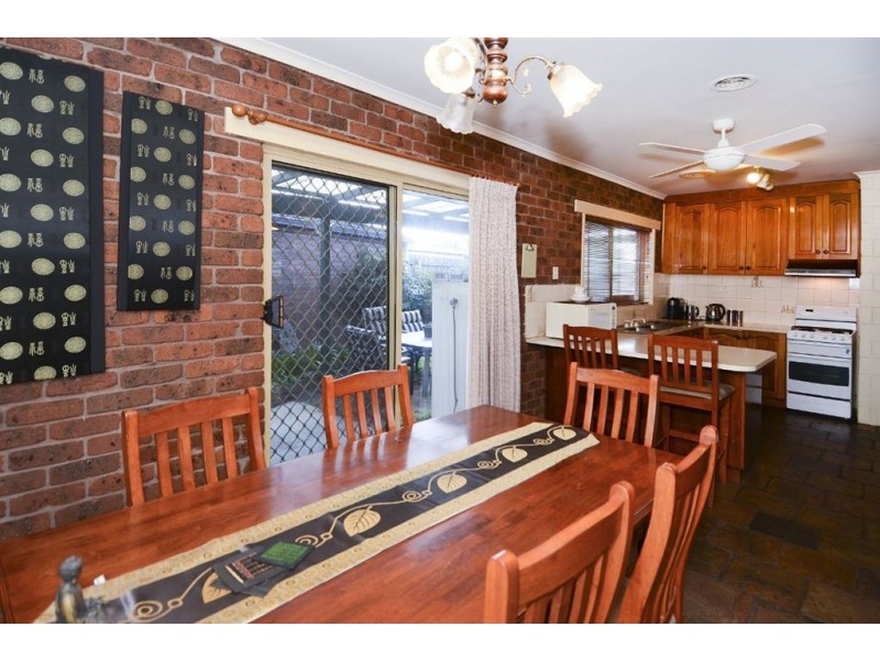 6 McGill Court, St Albans Park VIC 3219