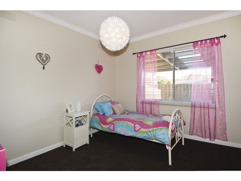 1/4 Willana Avenue, Hamlyn Heights VIC 3215