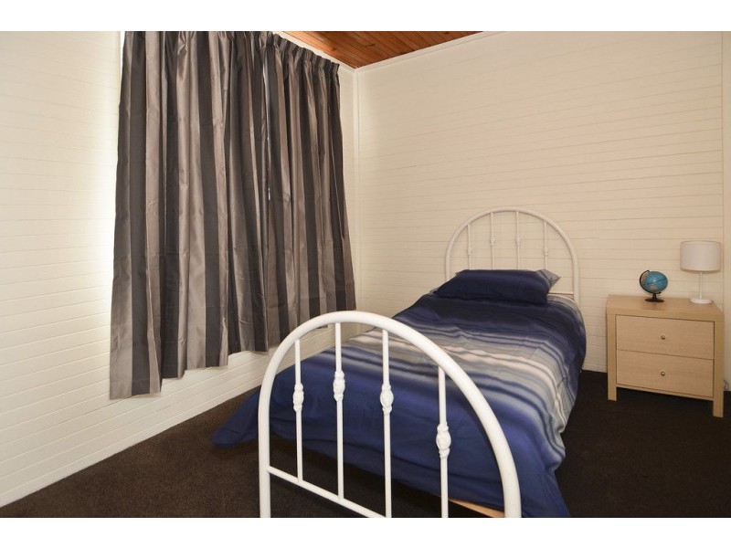 1/4 Willana Avenue, Hamlyn Heights VIC 3215