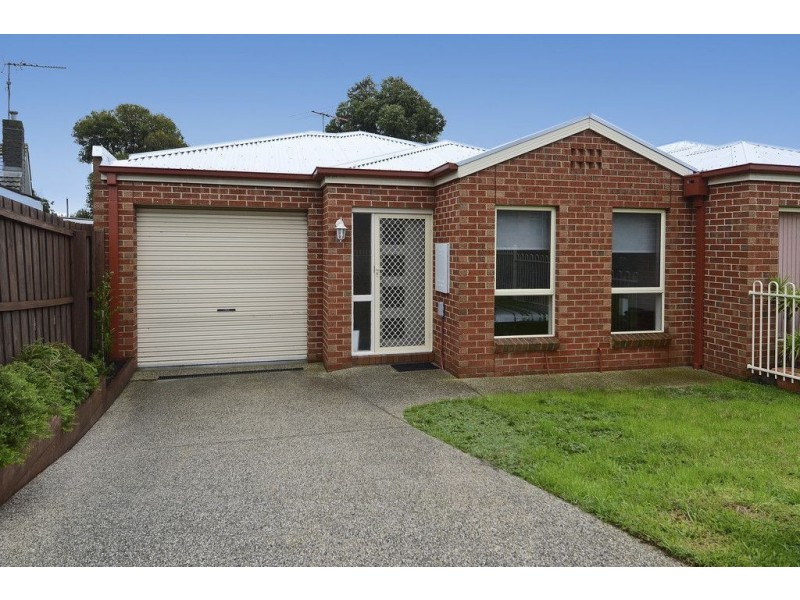 2/8 Flower Court, Grovedale VIC 3216