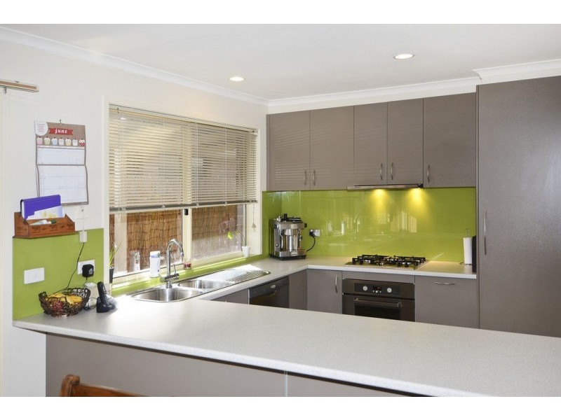 42 Homestead Drive, St Albans Park VIC 3219