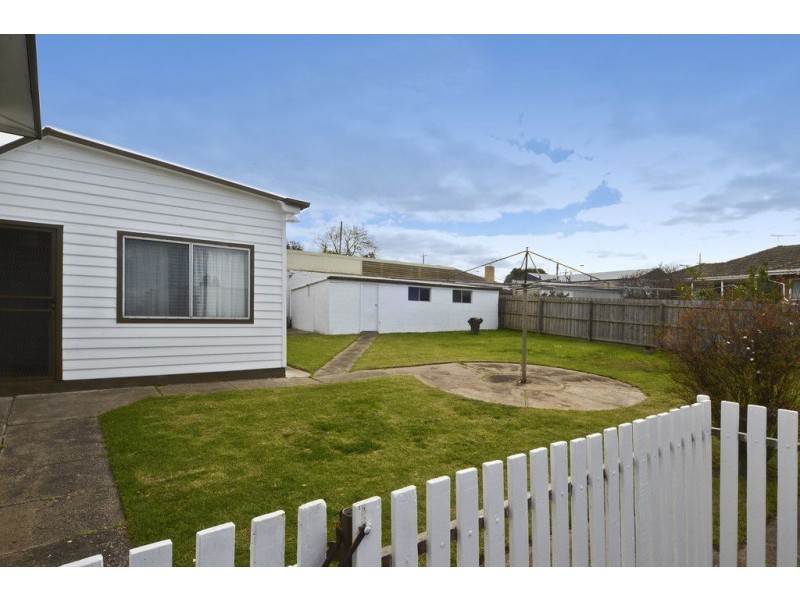 3 Cecil Court, Newcomb VIC 3219