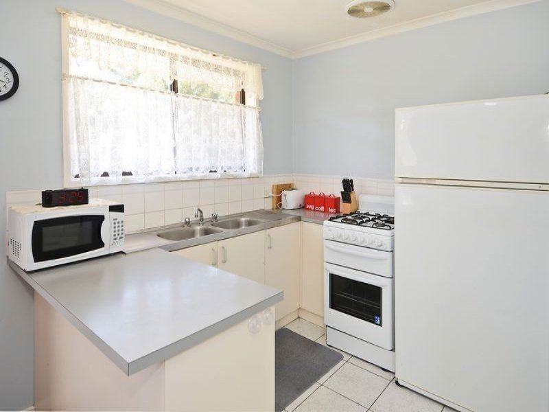 7 Planet Court, Whittington VIC 3219