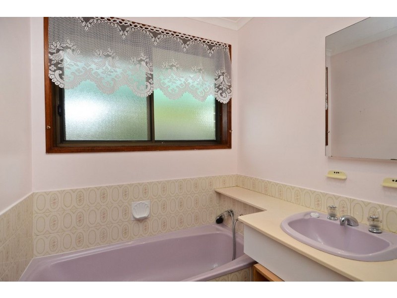 28 Melva Crescent, Whittington VIC 3219